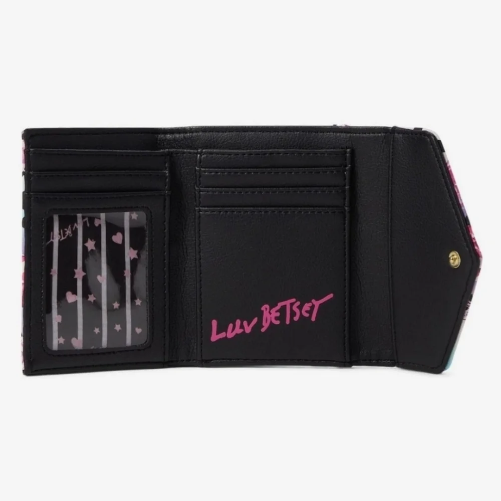 Betsey Johnson betsey johnson